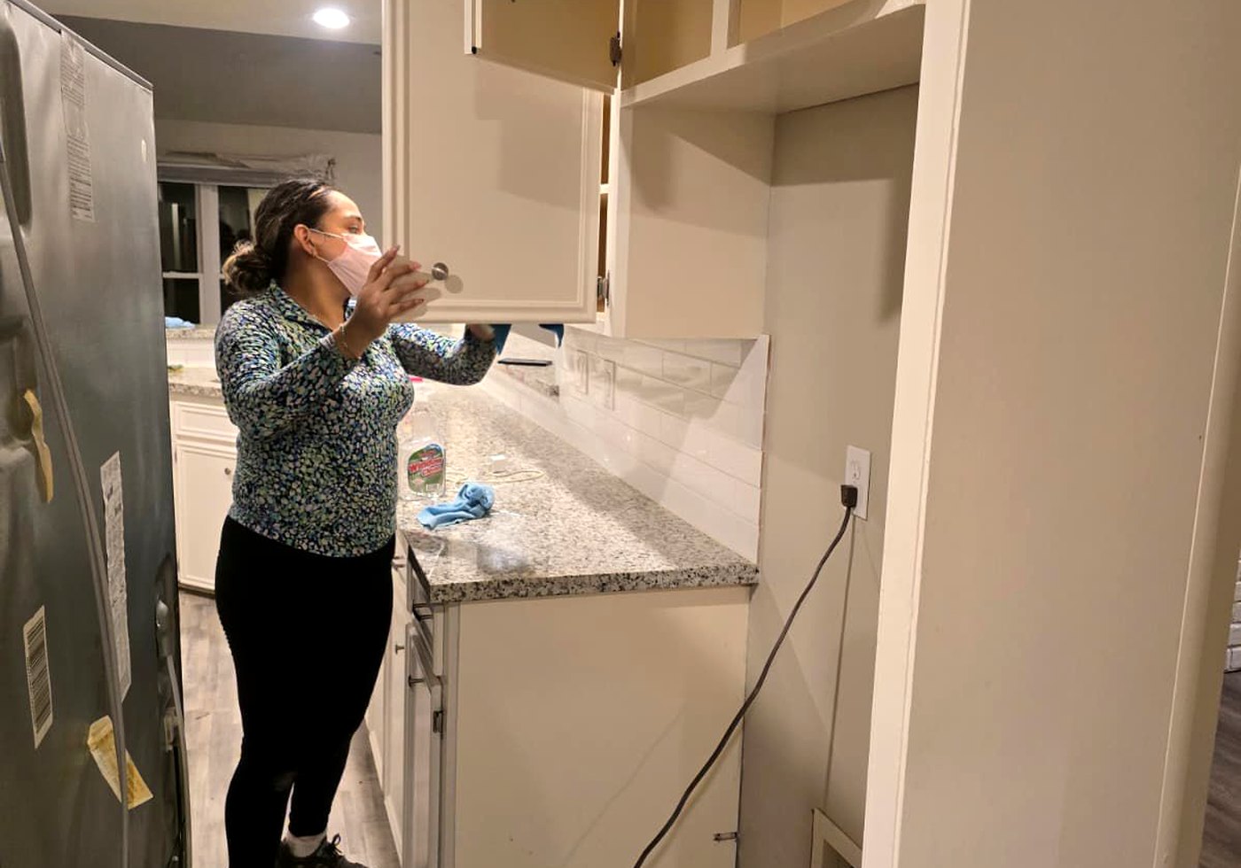 Kitchen cleaning work