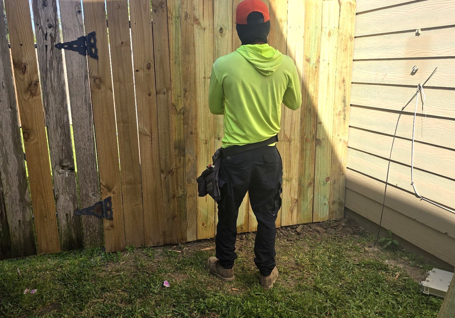 Fence gate work by Landscaping PYR
